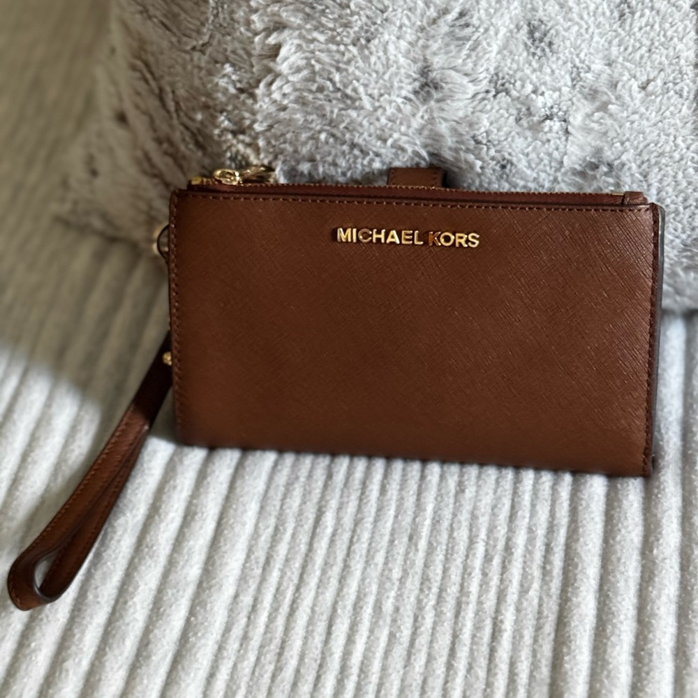Michael Kors Double Zip Brown Wallet